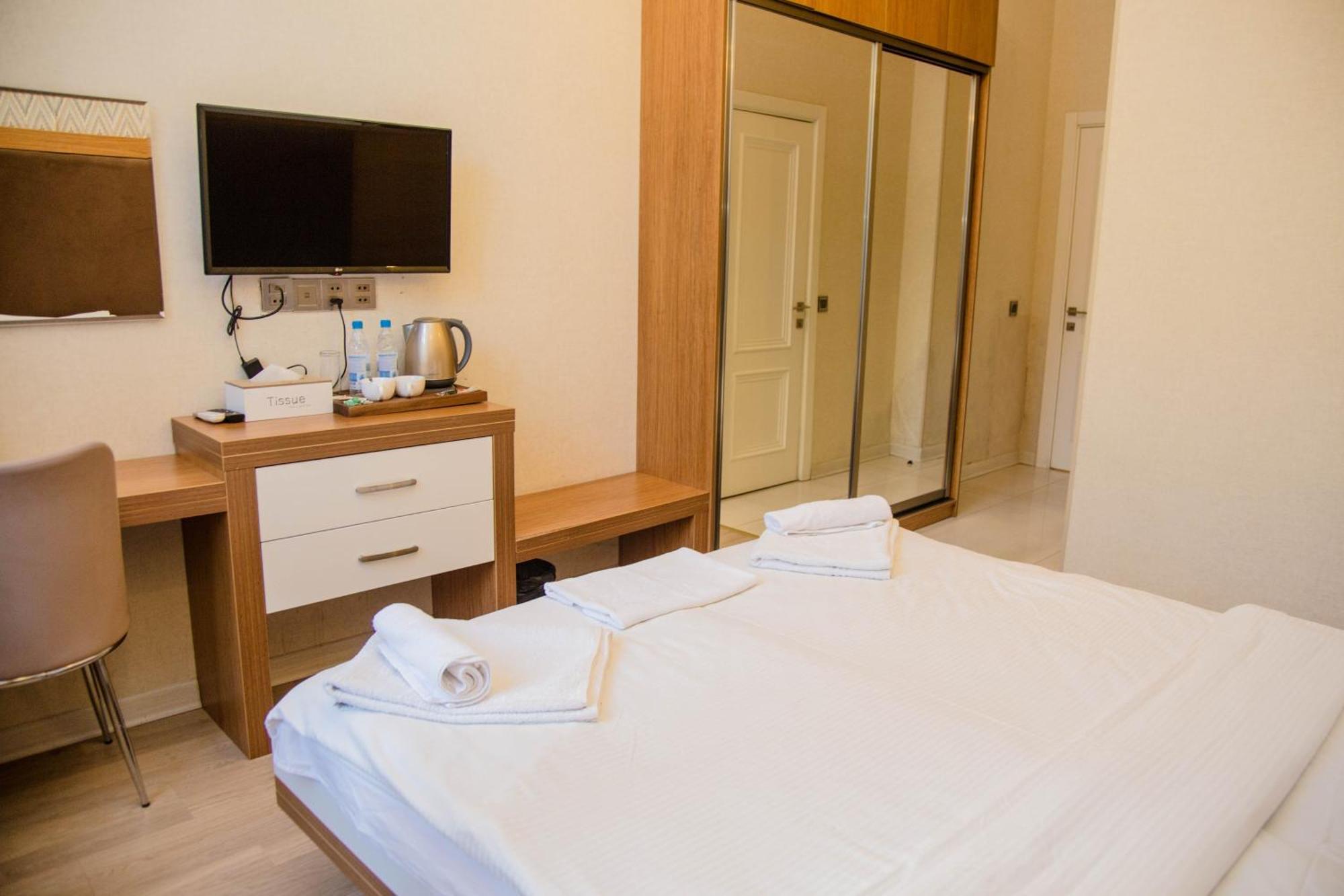 Solo Boutique Hotel Baku Eksteriør billede